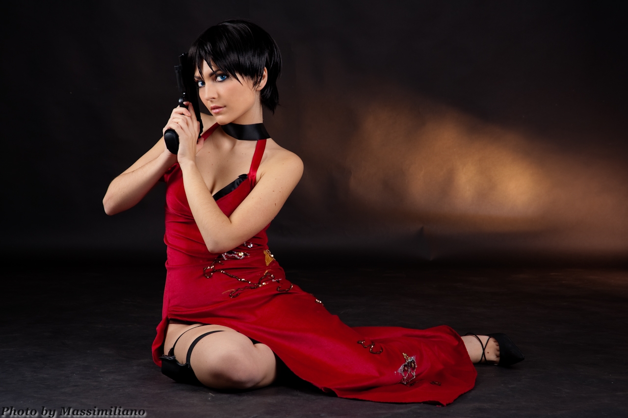 ada wong by eyes 0n me