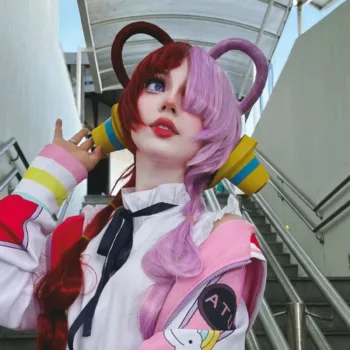 Belo cosplay da Uta, de One Piece, da Alice Dias - capa 01