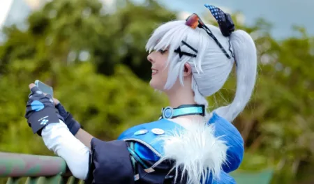 Honkai Star Rail - Belo cosplay da Silver Wolf, da Jess - capa