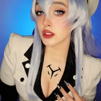 Belo cosplay da Esdeath, de Akame ga kill - Bibi capa