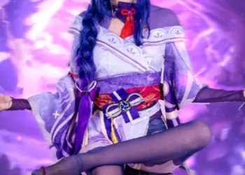 Shogun Raiden, de Genshin Impact, ganha um belo cosplay da Gigi Shogun Raiden, de Genshin Impact, ganha um belo cosplay da Gigi capa