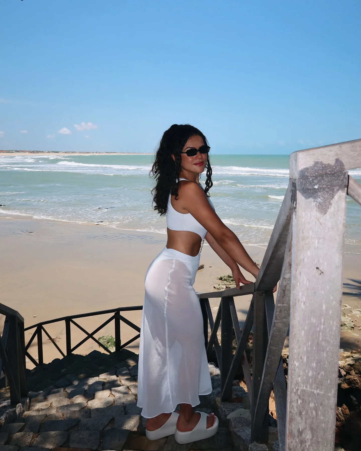Maisa Silva com look ousado com saia transparente - Verão 2025 (6)