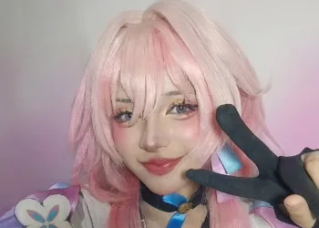 Belo cosplay da 7 de Março, de Honkai Star Rail, da Vênus - capa 02