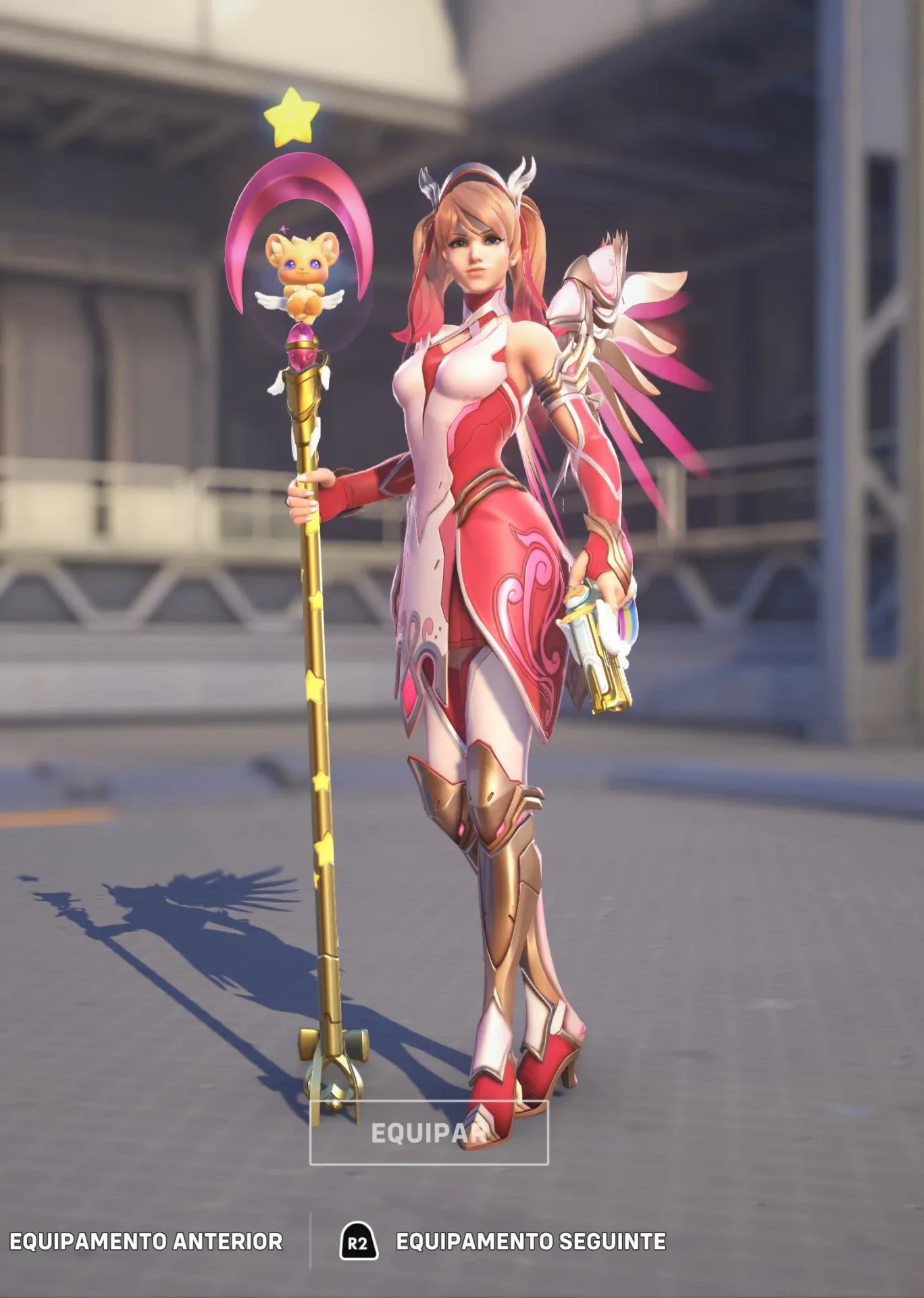 Mercy Rosa com a arma mítica