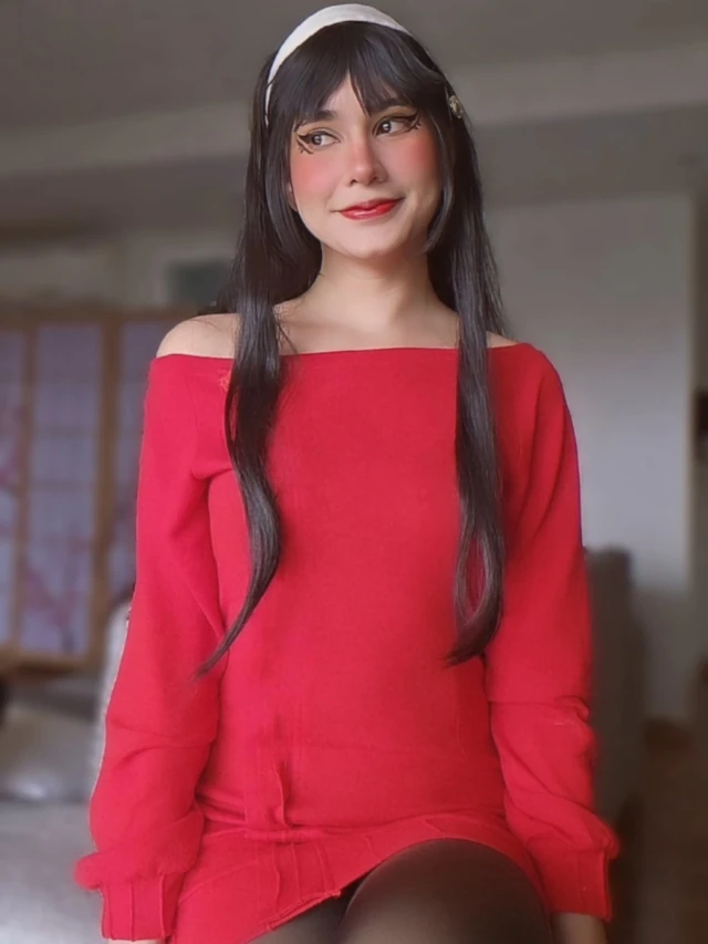 Yor Forger, de Spy x Family, ganha um belo cosplay casual da Araenel