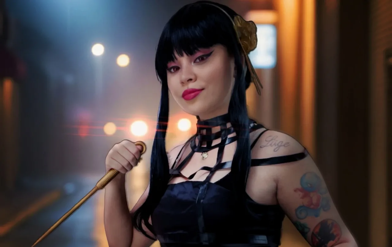 Yor Forger, de Spy x Family, ganha um belo cosplay da Cenobita (@misskawakami)