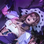 Veja o belo cosplay da Lisa, de Genshin Impact, da RavenNoodle