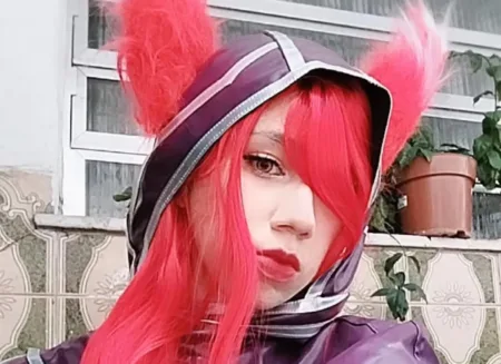 Xayah clássica, de League of Legnnds, da cosplayer brasileira Raven - capa