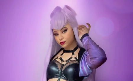 Belo cosplay da Evelynn KDA, de League of Legends, da Cenobita - capa