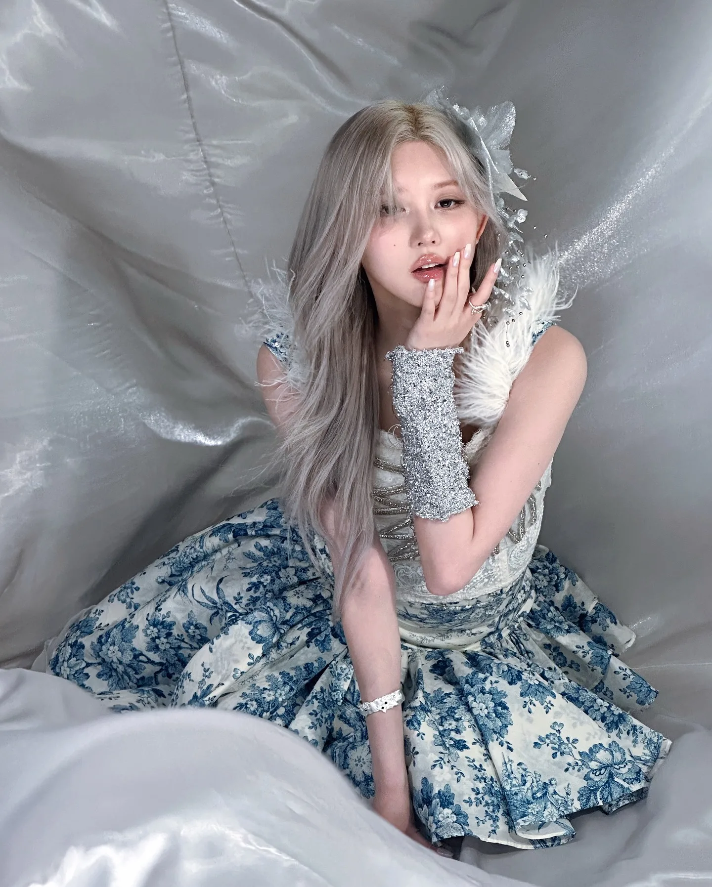 GAEUL, from IVE - Photo 001