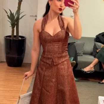 Bastidores da novela, com os looks da Larissa Manoela capa