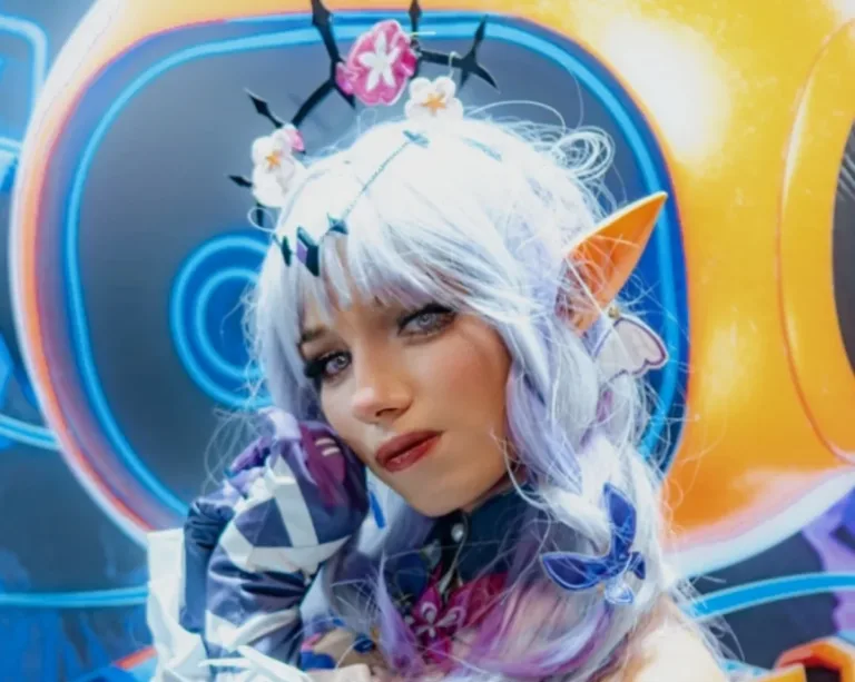 Belo cosplay da Castorice, de Honkai Star Rail, da Linnah Belo cosplay da Castorice, de Honkai Star Rail, da Linnah capa