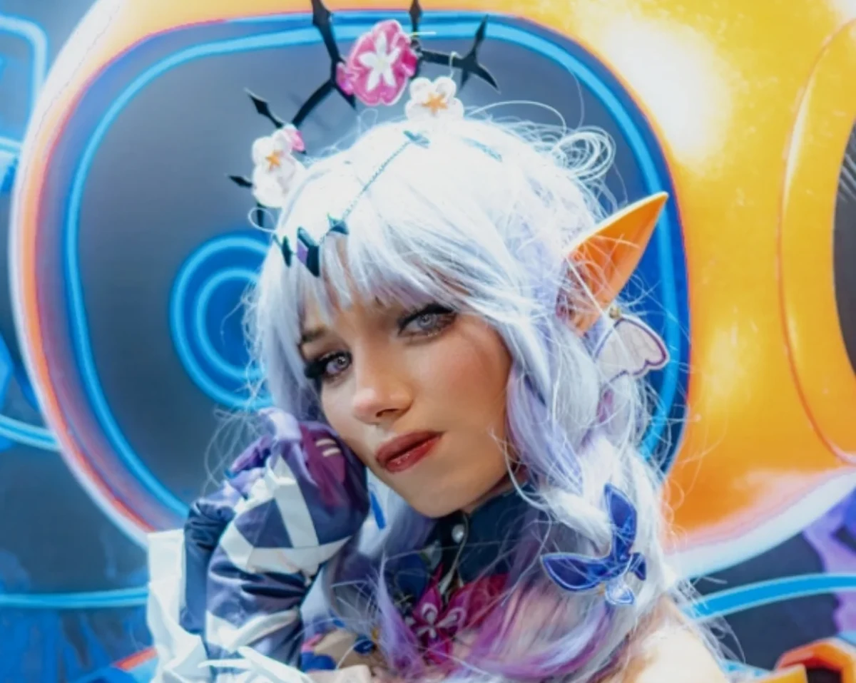 Belo cosplay da Castorice, de Honkai Star Rail, da Linnah Belo cosplay da Castorice, de Honkai Star Rail, da Linnah capa